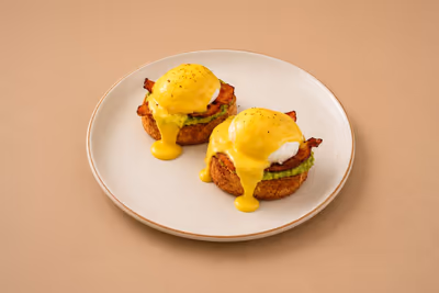 eggs benedict with bacon