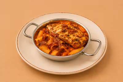 Rigatoni with chicken breast