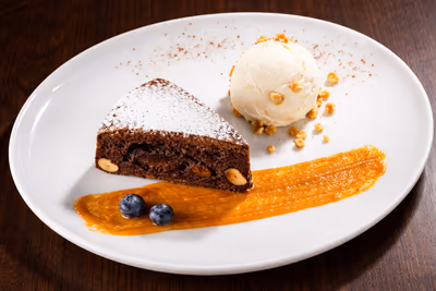 Brownie with spicy ice cream